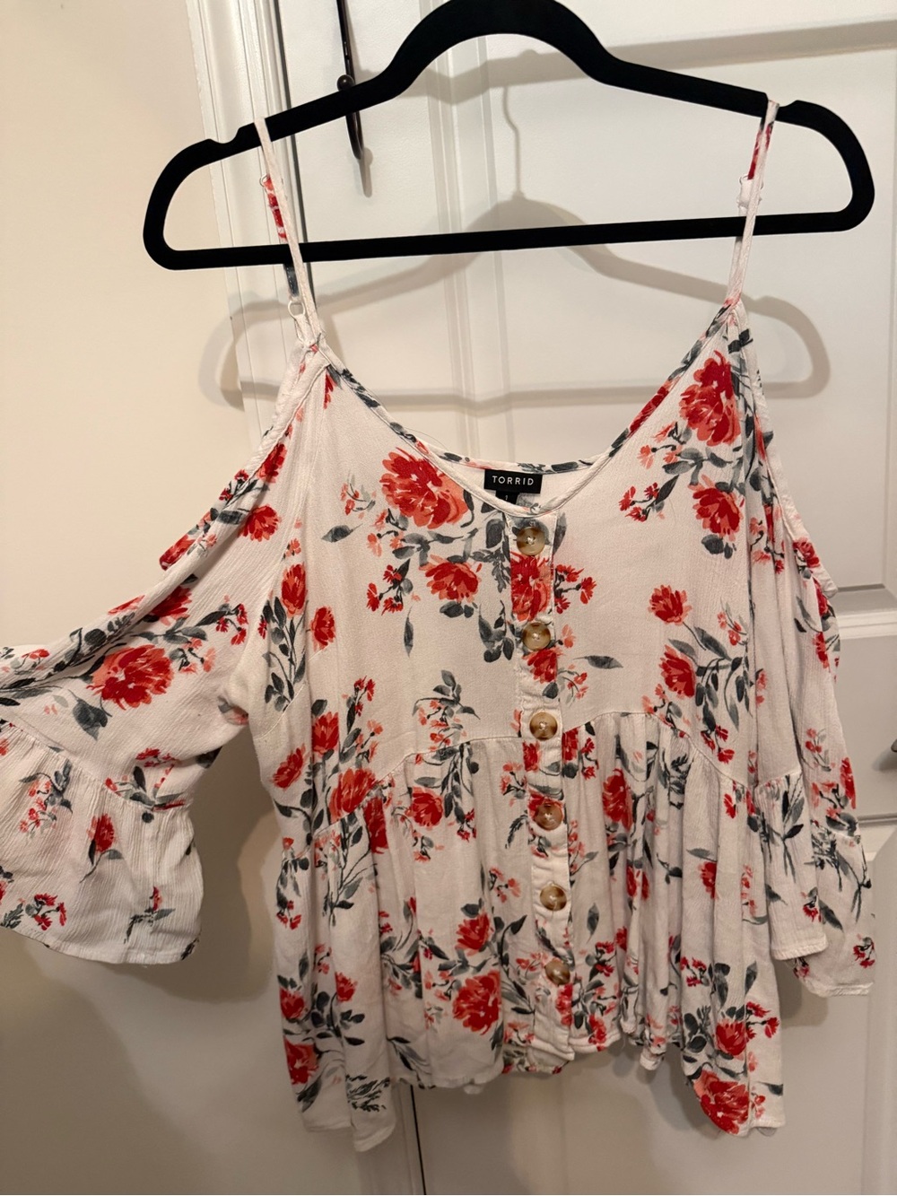 torrid White Floral Cold-Shoulder Button Front Blouse with Red Roses